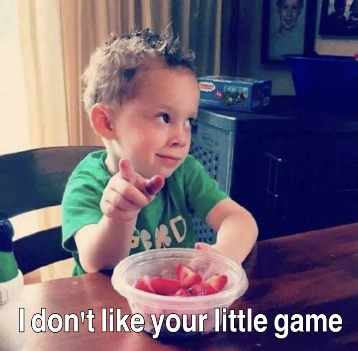 Idon'tlikeyourlittlegame 小男孩 搞笑 可爱 吃草莓