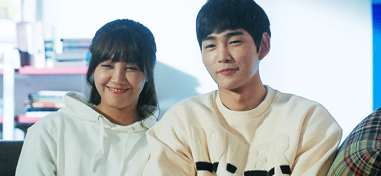 情侣 萌萌哒 微笑 开心