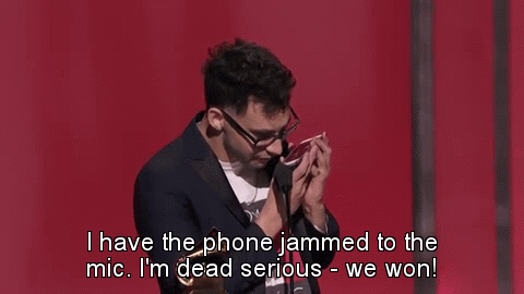 帅哥 眼镜 西装 卷发