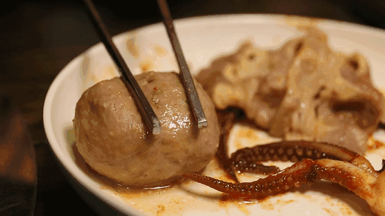 筷子 盘子 鱿鱼须 美食