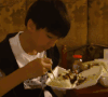 tfboys 王俊凯 午休时间 掉饭 搞笑 逗比 吃货 爱豆