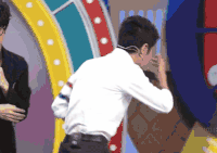 撒贝宁 椅子 搞笑
