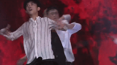 易烊千璽 TFBOYS 小鮮肉 表演
