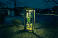夜晚 发光的 素描 绿色 外星人 电话亭 Neato 晚上的时间