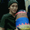 EXO 金钟大 拍照 玩偶