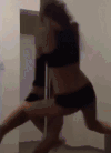 美女 旋转 钢管 摔倒