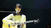 美女 唱歌 吉他 话筒