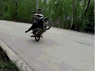 骑摩托 作死 逗比 欢乐