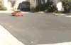 小孩子 开车 漂移 马路 汽车