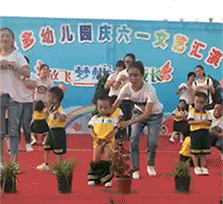 搞笑 搞怪 逗樂 萌娃
