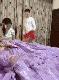 夫妻 跳舞 情趣 躲起来