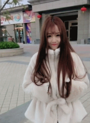 長發(fā)美女 網(wǎng)紅 直播 可愛