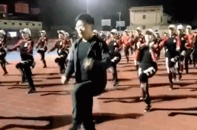 鬼步舞 学校 校长 领舞 创新 跳舞