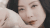 美女 迷人 眼神 抬起