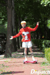 NCT Dream 弟弟 可爱 男孩子 平衡车 帅气 酷