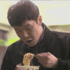 很嗨  搞怪  逗乐 吃泡面