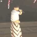 帅哥 唱歌 舞台 表演