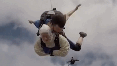 跳伞gif动态图片,世界纪录运动动图表情包下载 - 影视