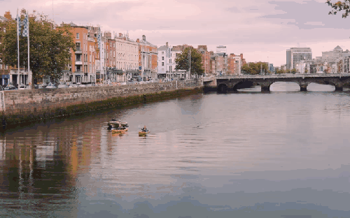 城市 河面 爱尔兰 皮划艇 纪录片 都柏林