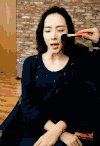 美女 化妆 说话  手指