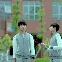 tfboys 易烊千玺 王源 生气 帮忙