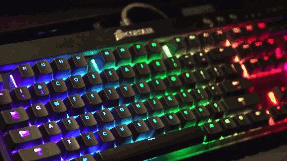 机械  键盘  彩色   灯光
