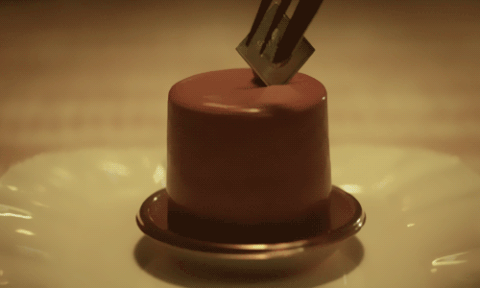 巧克力块 叉子 叉一块 细腻