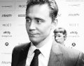 Tom Hiddleston 西装 美男 黑白