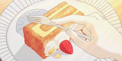 糕点 草莓 盘子 叉子