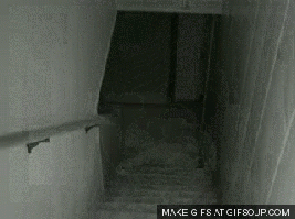 鬼, 楼梯, 相反 恐怖