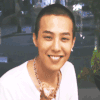 权志龙 午休吃货时间 哈哈 高兴 大笑
