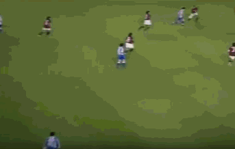 足球 奔跑 观众 比赛