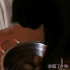 喵星人 铲屎官 草莓 偷吃 二货 黑猫