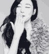 美女 飞吻 长发