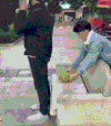 榴莲 椅子 打电话  恶作剧