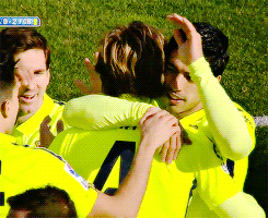 梅西 Lionel Messi 拥抱 群抱 团体抱