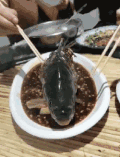 鲤鱼 盘子 张嘴 筷子
