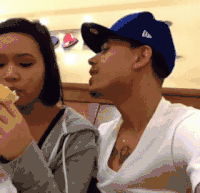 美女 吃东西 偷吃 搞笑