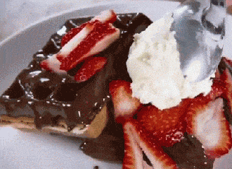 巧克力 草莓 冰淇淋 盘子