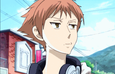 卡通 女孩 蓝天 白云