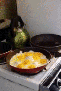 做饭 煎蛋 炒蛋 冒烟