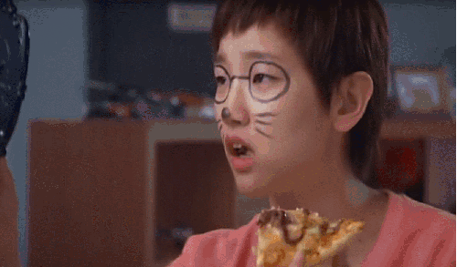 吃东西 因为第一次 披萨 搞笑 无奈 朴素丹 照镜子 电视剧 花猫脸 韩松伊
