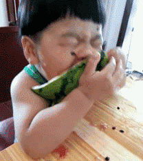 宝贝 吃西瓜 可爱 搞笑