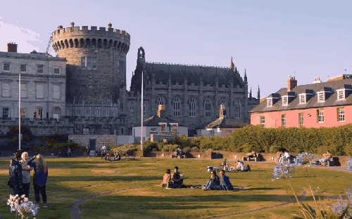 城堡 城市 建筑 悠闲 爱尔兰 纪录片 草地 都柏林