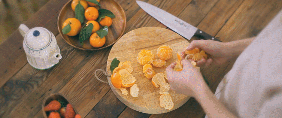 味蕾时光 桔子果酱 砧板 美食 剥橘子