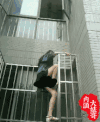 女汉纸 爬墙 可爱 萌萌哒