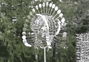 风动力雕塑 雕塑家 安东尼·豪 迎风飞舞 圆盘 螺旋桨