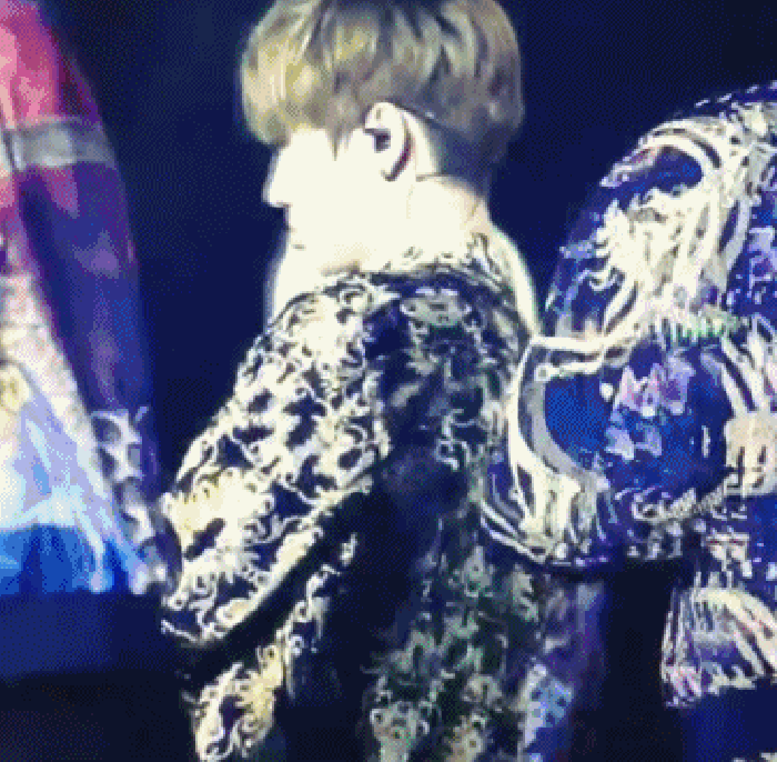 exo 帅哥 美男 唱歌