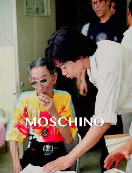 大牌名 恶搞 搞怪 MOSCHINO