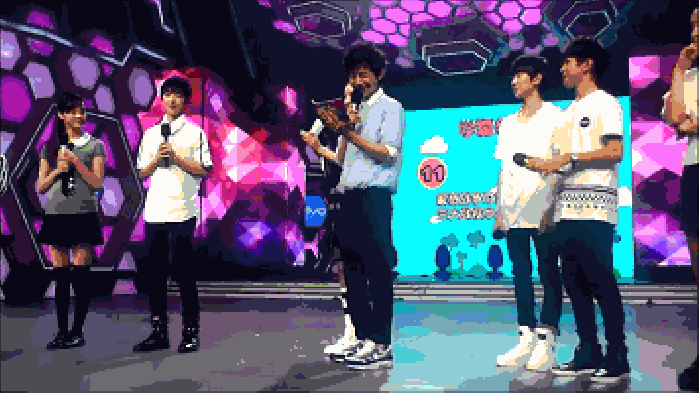 明星爱豆 快乐大本营 tfboys 凯源 可爱 三小只 羞涩 青春 阳光